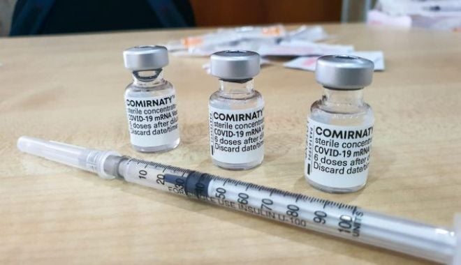 Suedia extinde vaccinările cu doze de supra-rapel pentru toți rezidenții de peste 65 de ani - covid-1635344627.jpg