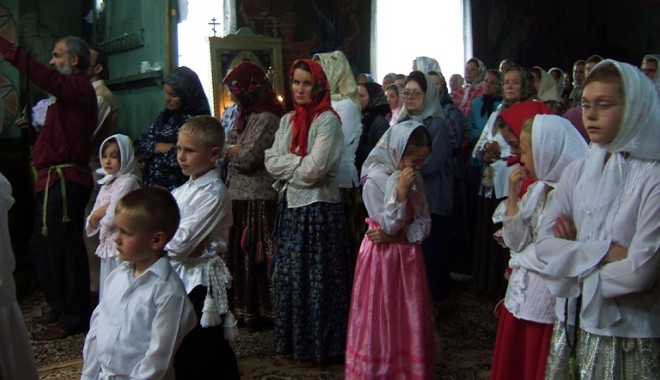 Ortodocșii pe rit vechi sărbătoresc astăzi Crăciunul - craciun-1325775962.jpg