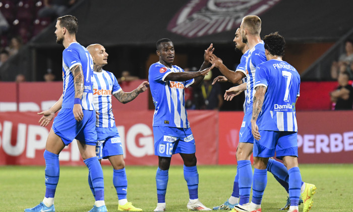 Universitatea Craiova câştigă derby-ul cu CFR Cluj, 2-0, în Superligă - craiova-cfr-1722259759.jpg