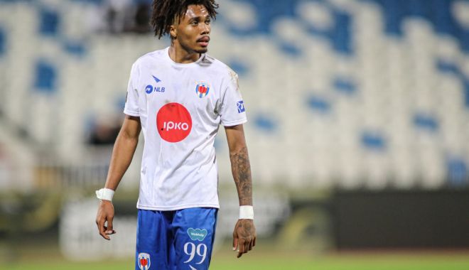 Universitatea Craiova l-a transferat pe atacantul spaniol Jalen Blesa - craiova-transfer-1707921125.jpg