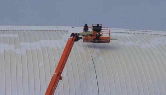 CA LA NOI LA NIMENI! Stadion nou-nouț, de 60 de milioane €, cu gaură de 4m în acoperiș - craiovaarena48938600-1519990200.jpg