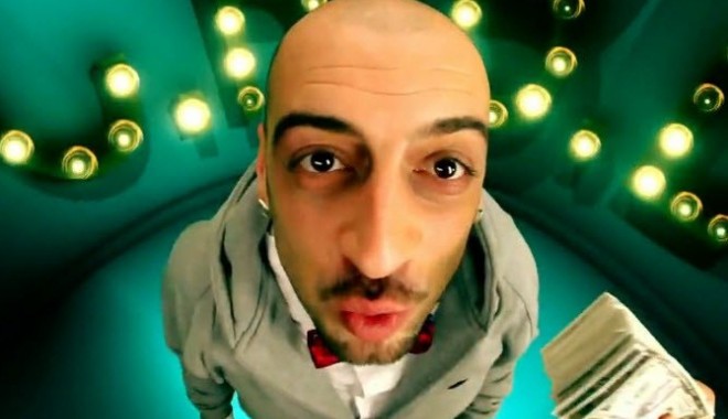 CRBL are, de luni, propria emisiune la MTV - crblheymama-1321185102.jpg