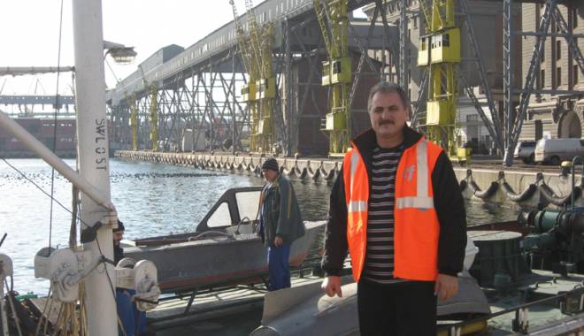 Crește exploziv numărul românilor trași pe sfoară de armatori - cresteexplozivmihalcioiuadrian9-1429200114.jpg