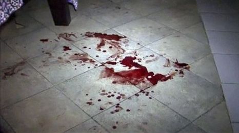 Un bărbat și-a înjunghiat soția paralizată și vecina - crima-1318770495.jpg