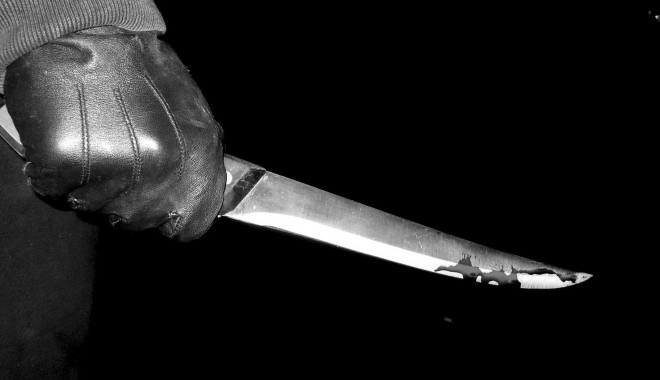 Hoț din mașini înjunghiat, în plină stradă, de un coleg de breaslă - crima-1360488938.jpg