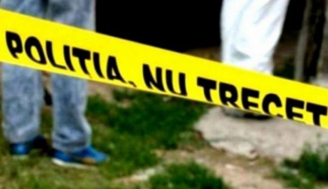Crimă pasională în Botoșani. O femeie a fost înjunghiată, chiar de ziua ei, de iubitul său, dascăl la biserică