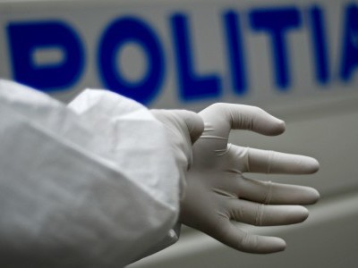 Descoperire MACABRĂ lângă Podul Agigea. Un bărbat a fost găsit DECAPITAT! - criminalisti-1405405949.jpg