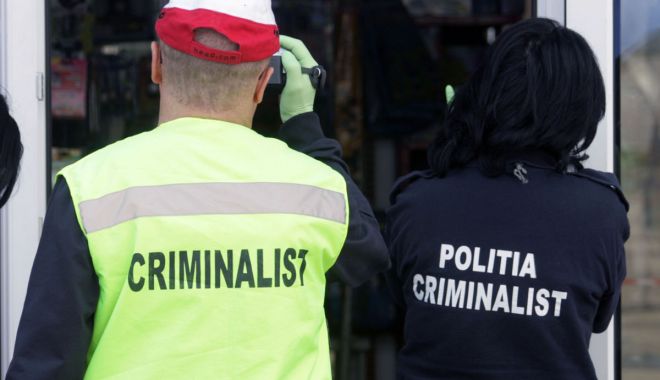 Ce spun vecinii despre polițista care și-a ucis mama și copilul - criminalisti-1532932783.jpg