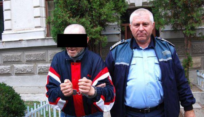 Crimă într-un spital din Hunedoara: un pacient și-a strangulat colegul pentru că era mai mare cu doi ani! - criminalzam11387383d77-1351264167.jpg