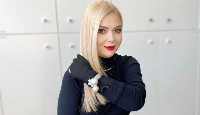 Crina Matei, mamă la 50 de ani. Artista a adoptat o fetiță