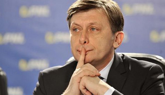 USL va merge pe mâna lui Crin Antonescu la eventualele alegeri prezidențiale - crinantonescu-1342430929.jpg