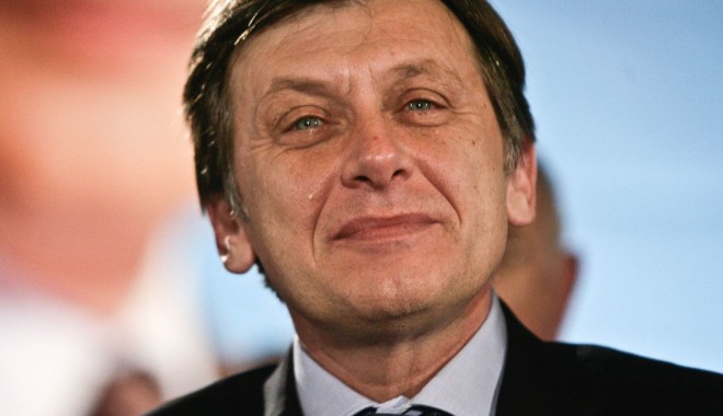 A fost constituită comisia de statut a PNL - crinantonescu-1359979681.jpg