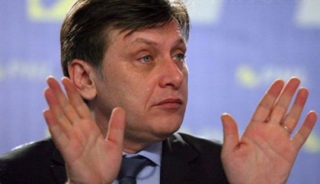 Antonescu îi răspunde lui Ponta: Noi, PNL, suntem dreapta - crinantonescu1-1391777654.jpg