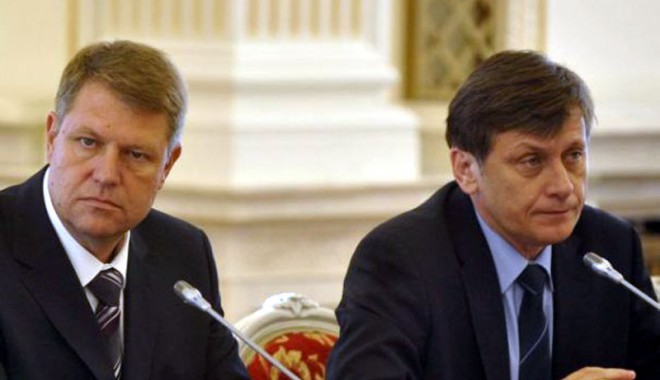 Crin Antonescu și Klaus Iohannis au demisionat din funcțiile din PNL - crinantonescuademisionatiohannis-1401129404.jpg