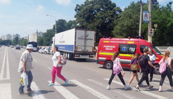 Consilierul local USR-PLUS Cristiana Popescu semnalează problemele pietonilor din Constanţa - cristianapopescupietoni-1624376068.jpg