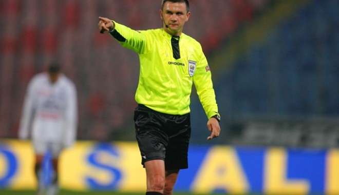 Cristian Balaj va arbitra meciul PSV Eindhoven - Dinamo Zagreb, din Liga Europa - cristianbalaj-1383576323.jpg