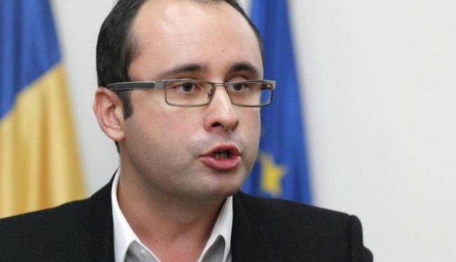 Mai mulți bani la sănătate din 2014 - cristianbusoiafostinstalatoficia-1383910216.jpg