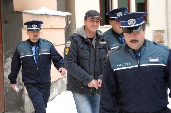 Începe procesul în care Cristian Cioacă este acuzat de uciderea Elodiei - cristiancioaca-1362332137.jpg
