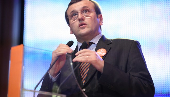 Cristian Preda a cerut demiterea Elenei Udrea de la șefia PMP - cristianpredaacerut-1408465095.jpg