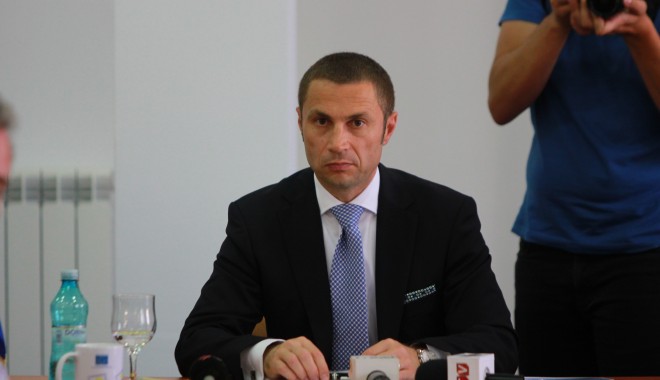Ședință extraordinară a Consiliului Local Mangalia - cristianradu-1382961162.jpg