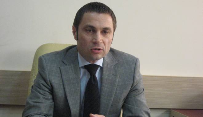 Lucrări la rețeaua de iluminat public, în Mangalia - cristianradu1331031421-1454674875.jpg