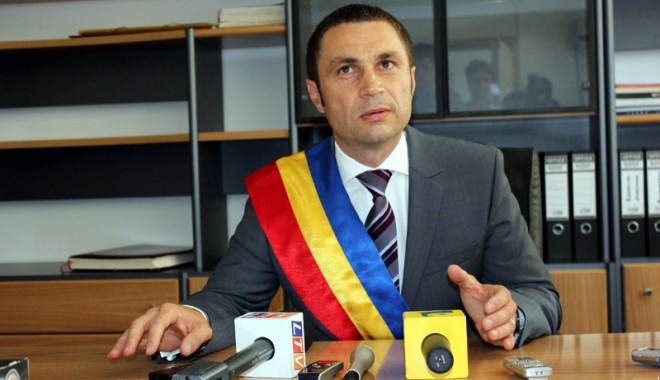 Edilul din Mangalia, Cristian Radu, se implică în restaurarea  basilicii siriene - cristianradu17-1368795049.jpg