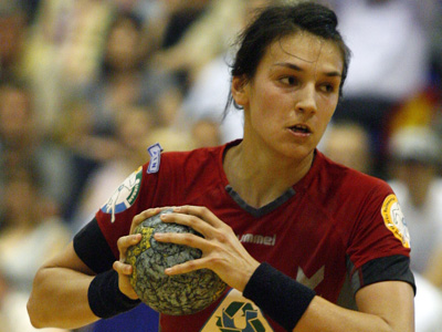 Paula Ungureanu și Cristina Neagu, nominalizate între cele mai bune handbaliste ale anului - cristinaneagu-1419503360.jpg