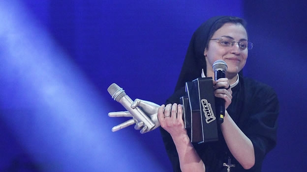 Video. Măicuța Cristina Sciuccia a câștigat Vocea Italiei - cristinasciucciasoryeye-1402038123.jpg