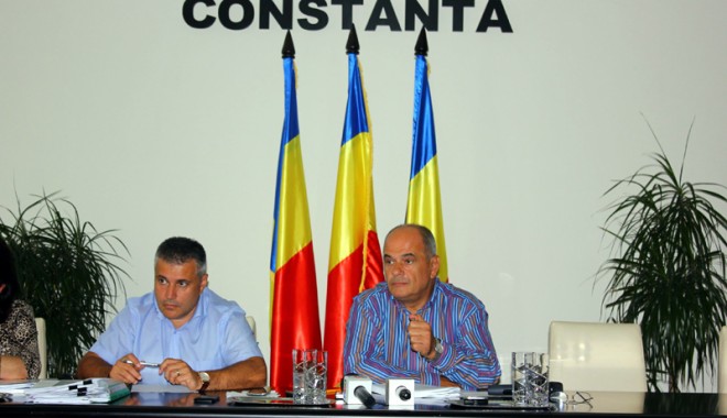 Cristinel Dragomir îi ia fața lui Darie la șefia CJC - cristineldragomiriiiafataluidari-1409936986.jpg