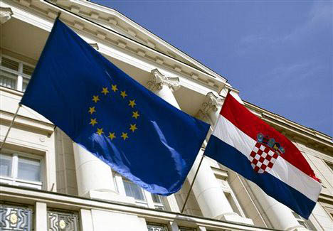 Croația,  tot mai aproape  de Uniunea Europeană - croatia-1341490176.jpg