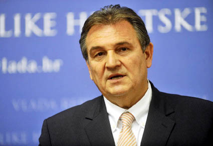 Vicepremierul croat Radimir Cacic  a demisionat - croatia-1352988992.jpg