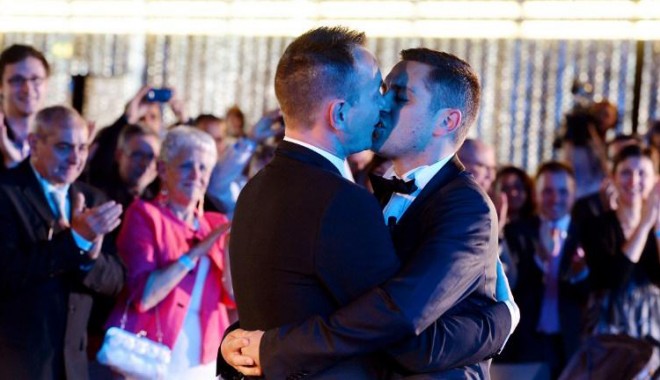 Croația dezavuează mariajul homosexual - croatia-1385994237.jpg