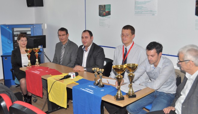 Constănțenii, invitați să alerge la Crosul 1 Decembrie - cros-1354216908.jpg