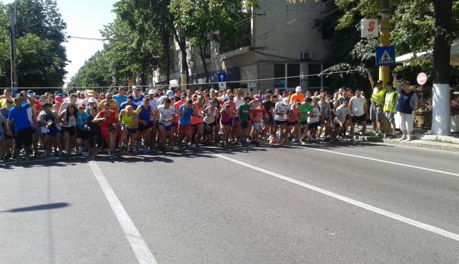 Cine a câștigat ediția a 28-a a Crosului Olimpic - cros1-1433674191.jpg
