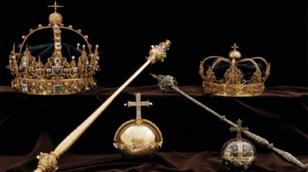 Jaf la Casa Regală. Poliția caută doi bărbați care au furat bijuterii din tezaur - crownjewels014986000-1533124192.jpg