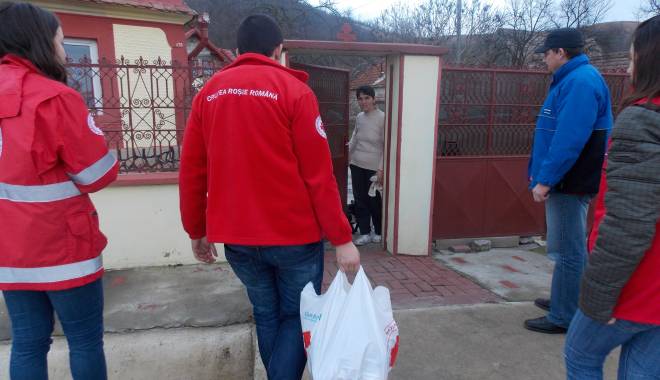 Crucea Roșie vine în sprijinul persoanelor vulnerabile - crucearosie-1444229027.jpg