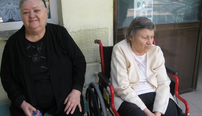 Crucea Roșie sprijină bătrânii din căminele constănțene - crucearosiesprijinabatranii-1393873444.jpg