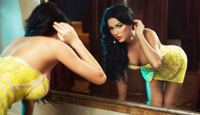Cum se consolează Cruduța de când a rămas fără iubit - crudusexy-1413114793.jpg