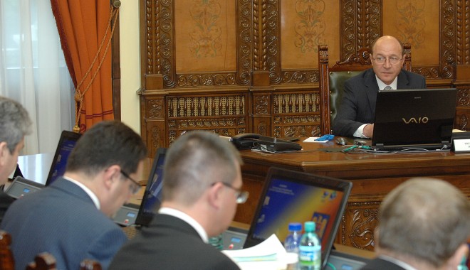 CSAT se întrunește astăzi în ședință; activitatea MAI și Summitul NATO - pe agenda discuțiilor - csat-1332995448.jpg