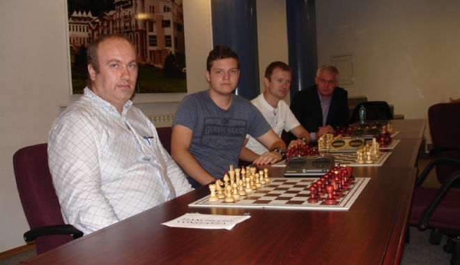 CS Fianchetto a promovat! Constanța are din nou echipă de șah în Divizia A - csfianchetto2-1475859842.jpg