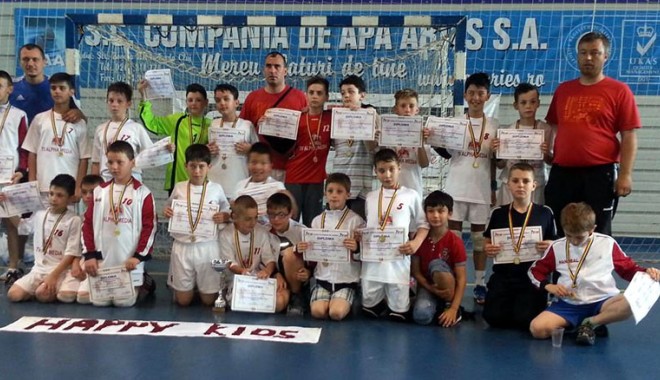CS Happy Kids 2010, campioana României - cshappy-1402422032.jpg