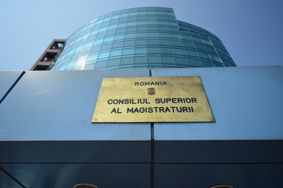 Dispute în CSM pe tema alegerii șefului instituției. Singurul candidat nu a avut suficiente voturi - csm-1575998015.jpg
