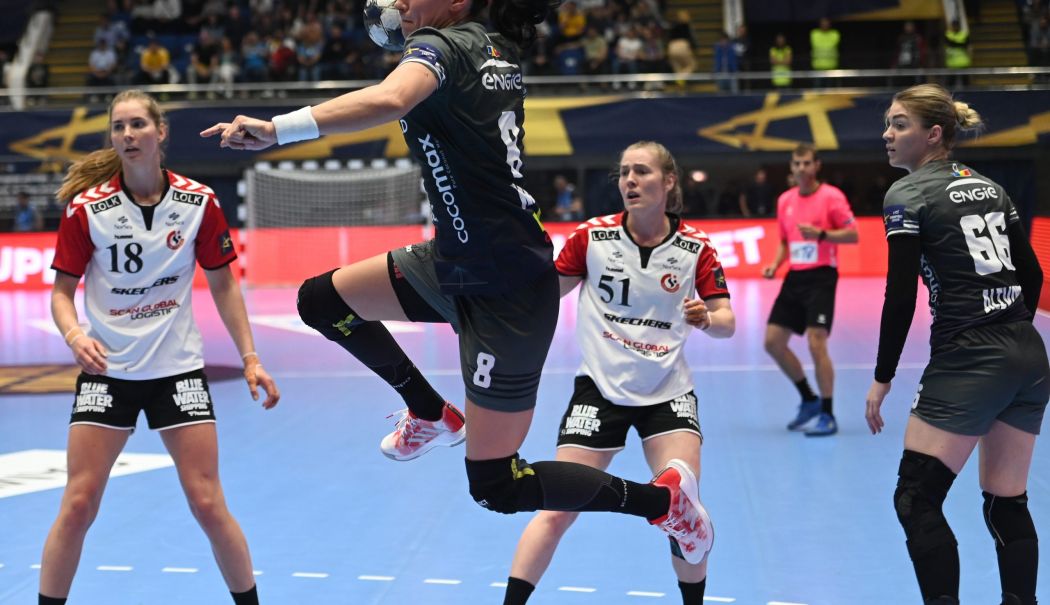 Succes la limită pentru CSM Bucureşti în Liga Campionilor la handbal feminin - csm-liga-campionilor-1745228052.jpg
