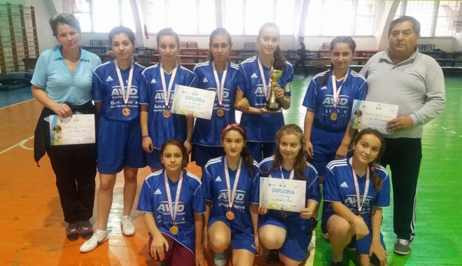 CS Spicu Horia, locul trei la Campionatul Național de oină pentru juniori - csspicu-1510593261.jpg
