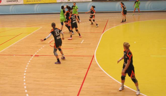 Liga Naționala handbal feminin: CSU Neptun, remiză cu HC Dunărea Brăila / Galerie foto - csu5-1425213821.jpg