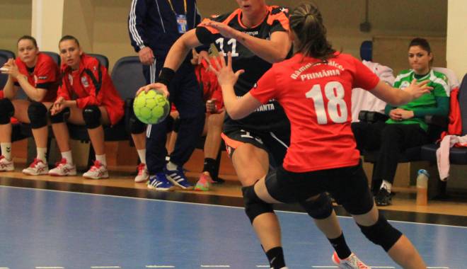 Galerie FOTO. Handbal feminin/ Liga Națională: CSU Neptun, victorie de moral cu HCM Râmnicu Vâlcea - csuneptun2-1424008710.jpg