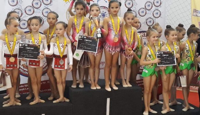 CS Victoria Cumpăna, pe podiumul Cupei României  la gimnastică ritmică - csvictoria-1542390611.jpg