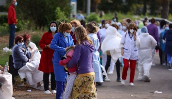 România, îngenuncheată de durere în urma incendiului de la Constanţa. Tragedia a avut loc chiar de Ziua Internațională a Medicului - ct-1633102849.jpg