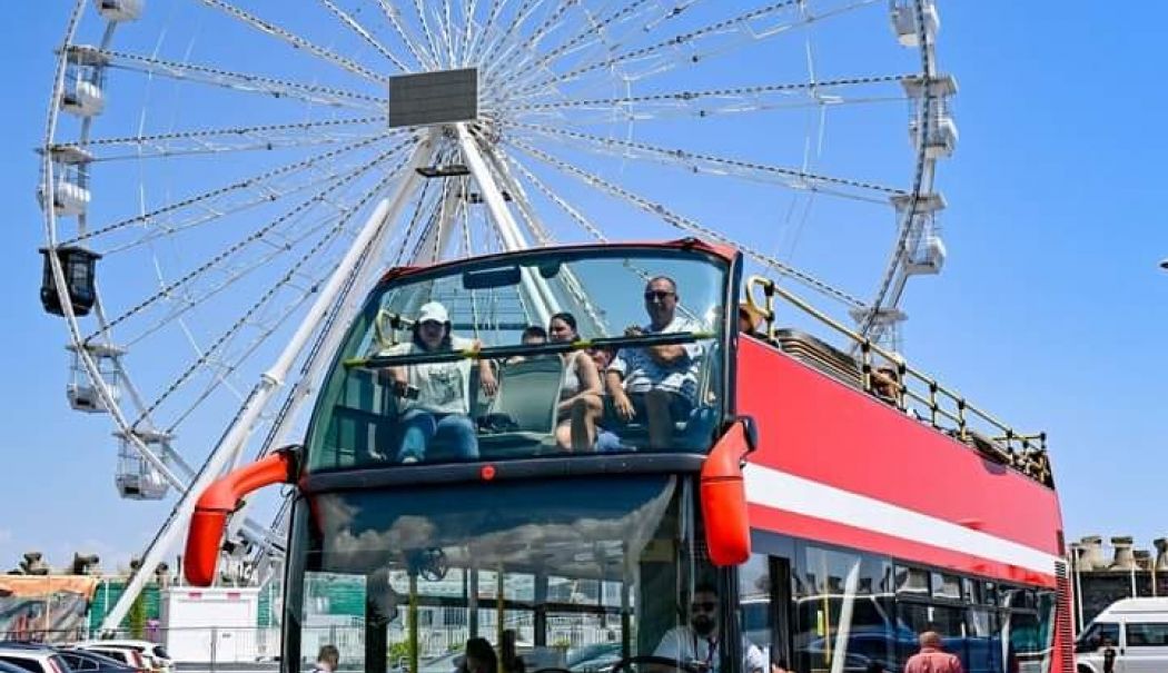 Linia City Tour, trasă pe dreapta astăzi - ct-bus-1725090863.jpg