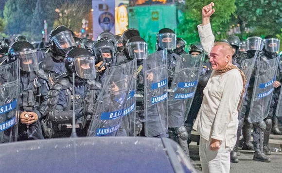 Cătălin Paraschiv, 